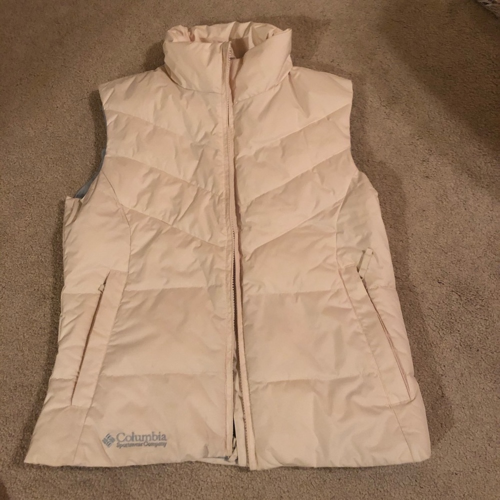white Columbia puffer vest